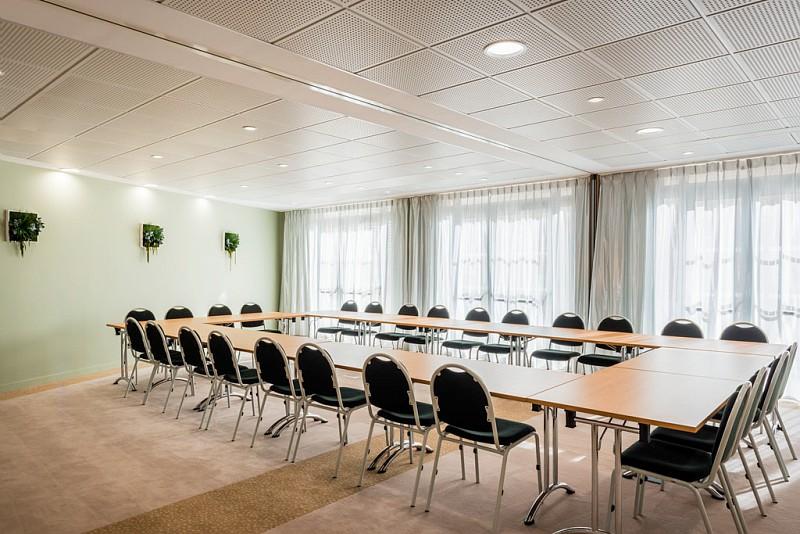  Meeting room Adagio of Access La Defense Puteaux