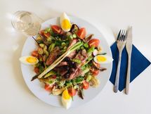 Cuisiner la véritable salade niçoise