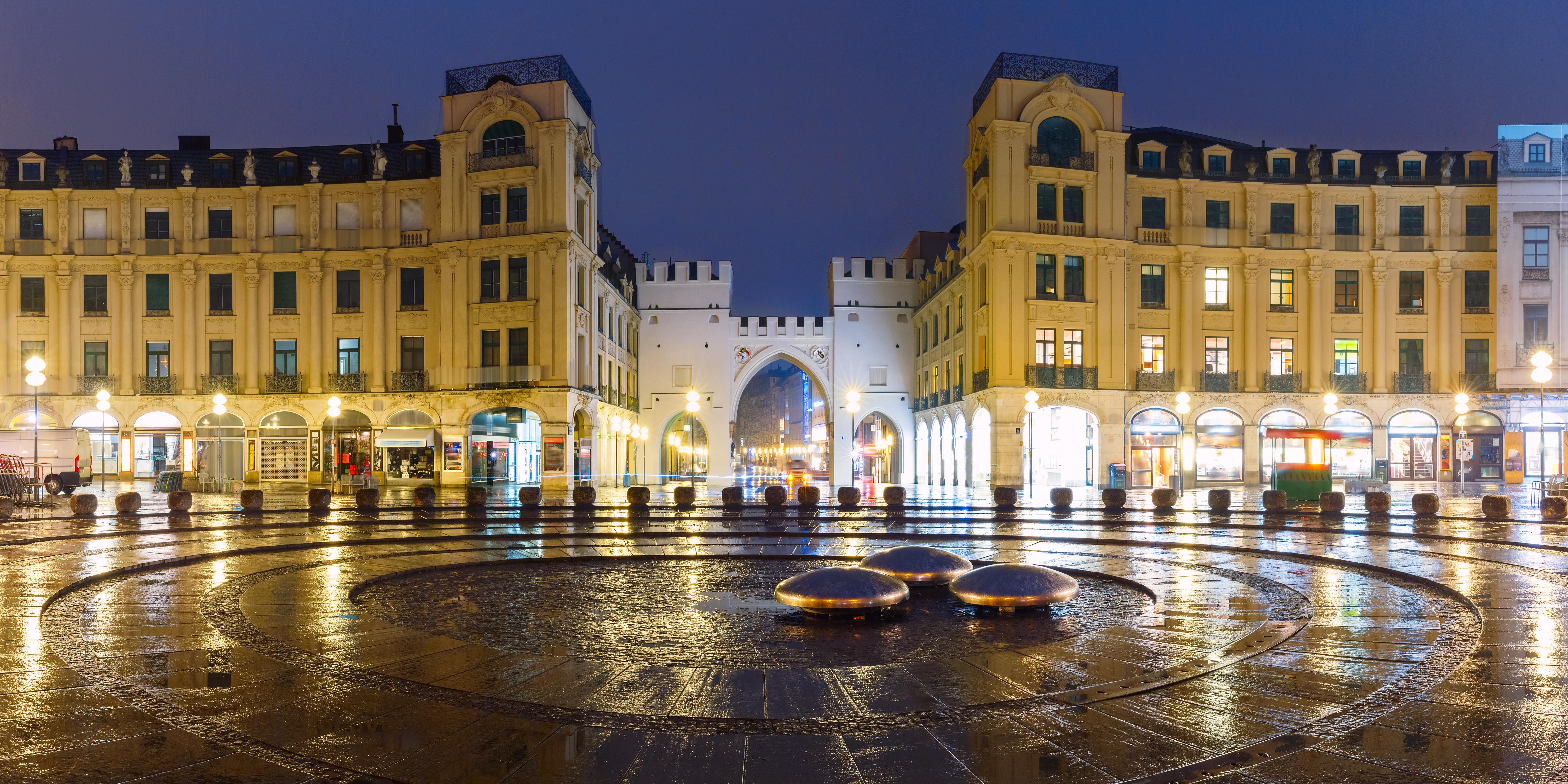Place Karlsplatz 