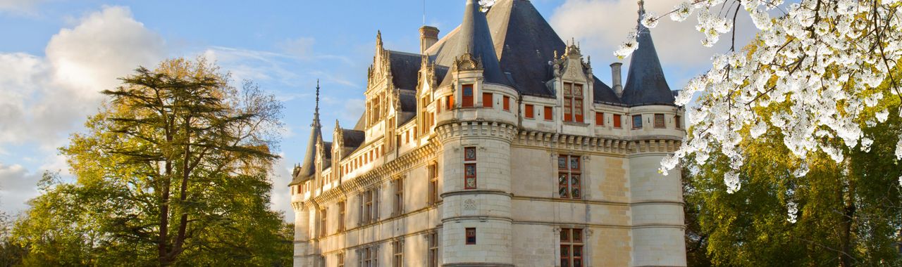 Visiter les châteaux de la Loire en louant un appart hotel à proximité
