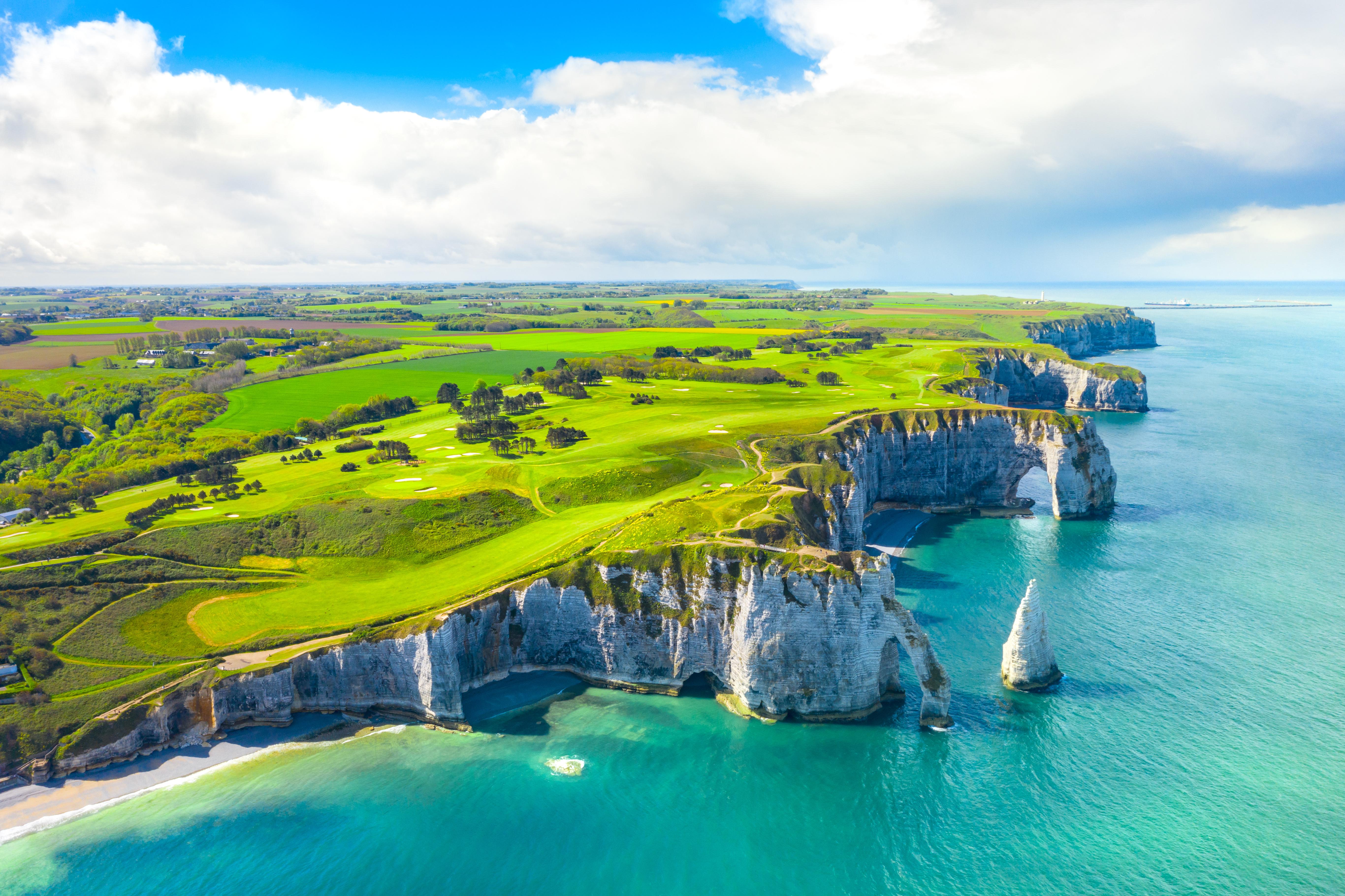 Visiter la falaise d'Etretat et son aiguille en louant un appart'hôtel à proximité