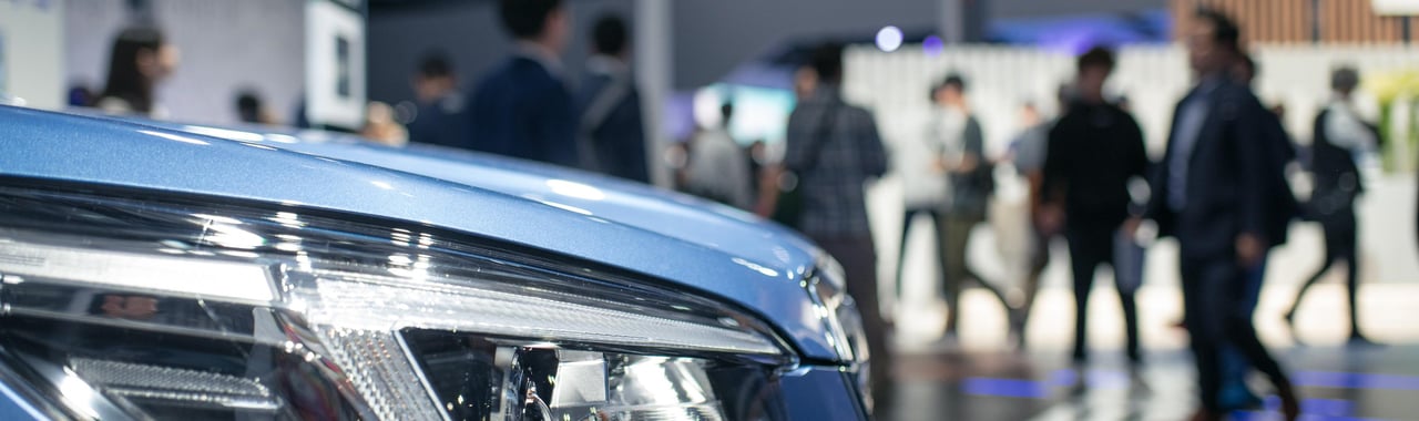 Voiture au salon de l'automobile Trouver un hébergement pour le Salon de l'auto