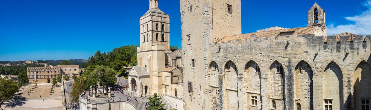 Avignon Palais des Papes Le festival d'Avignon