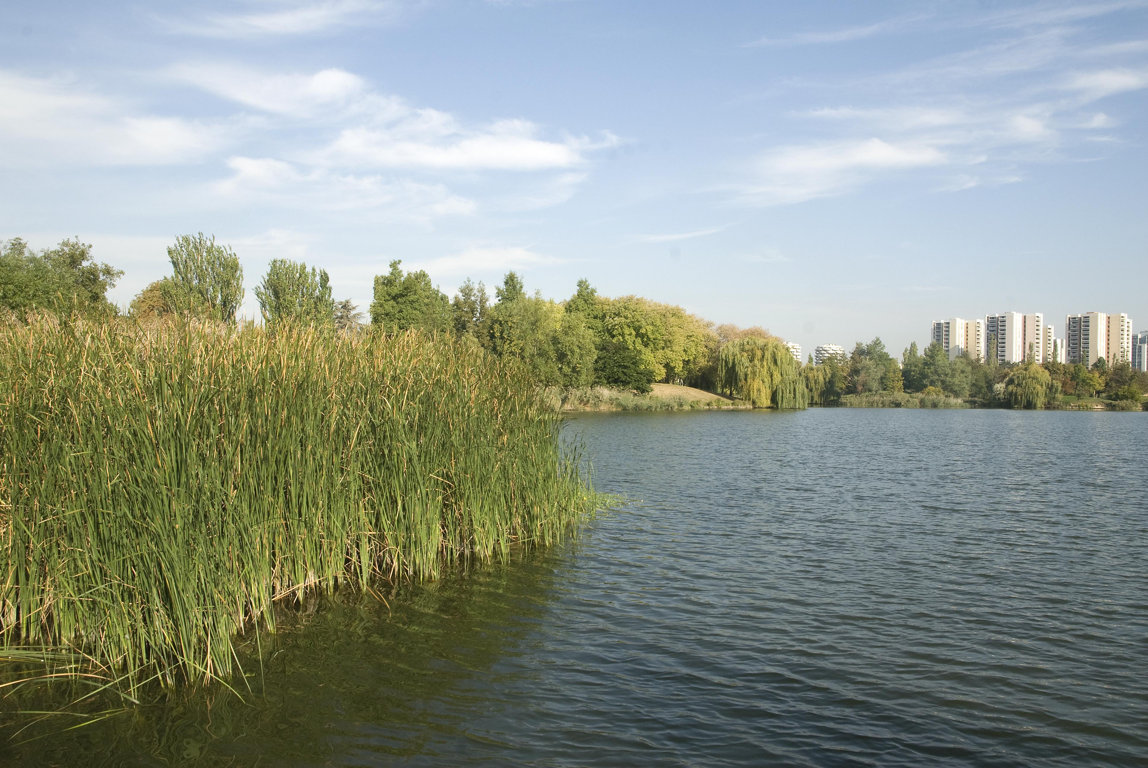 Visiter le lac de Créteil en louant un aparthotel à proximité