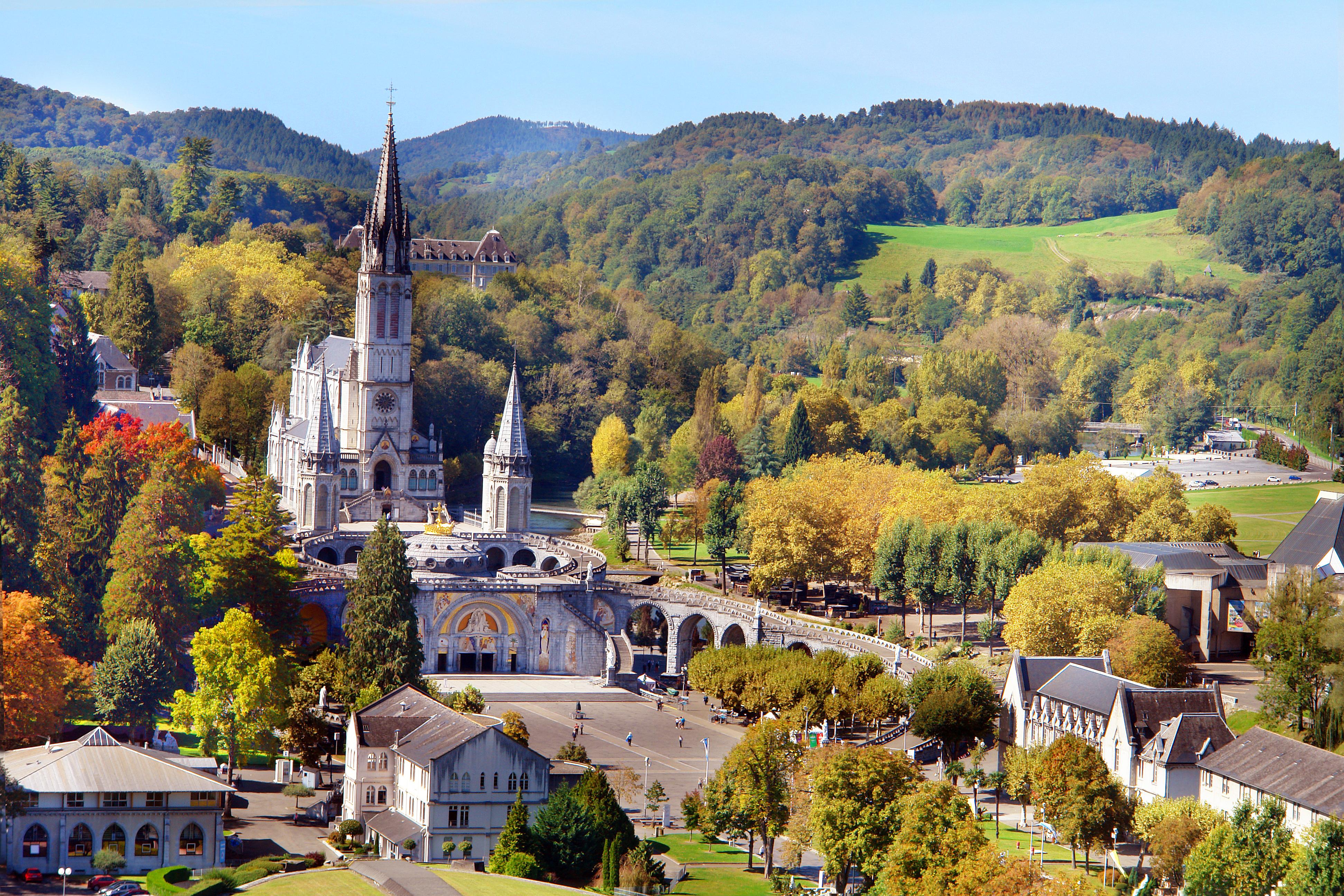 Participer au pèlerinage à Lourdes en louant un appart'hôtel à proximité