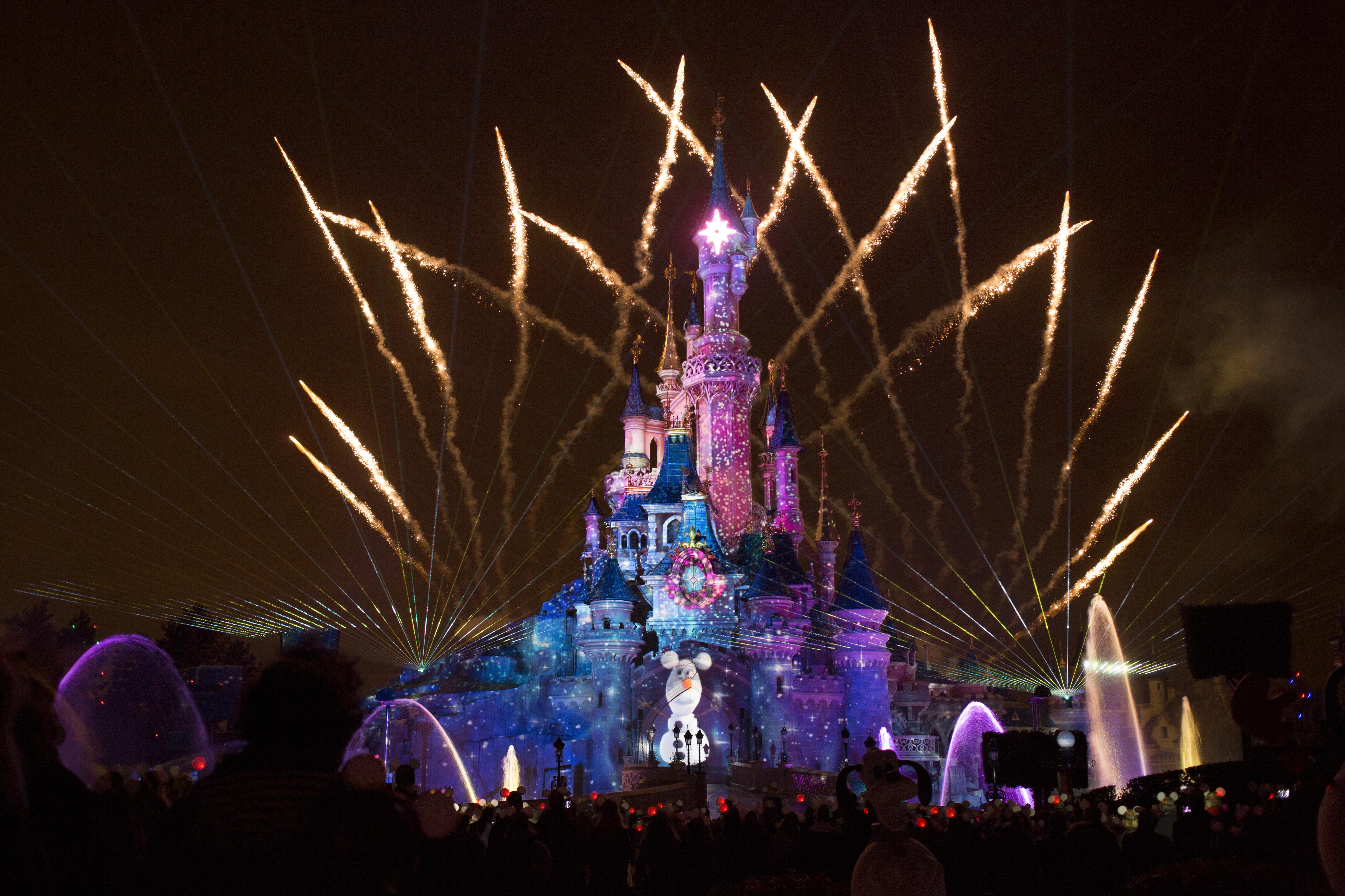 Entdecken Sie die Magie des Disneyland Paris